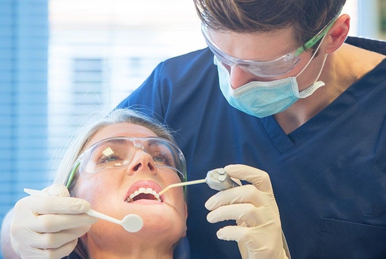 Tooth Extraction Emergency Dentist